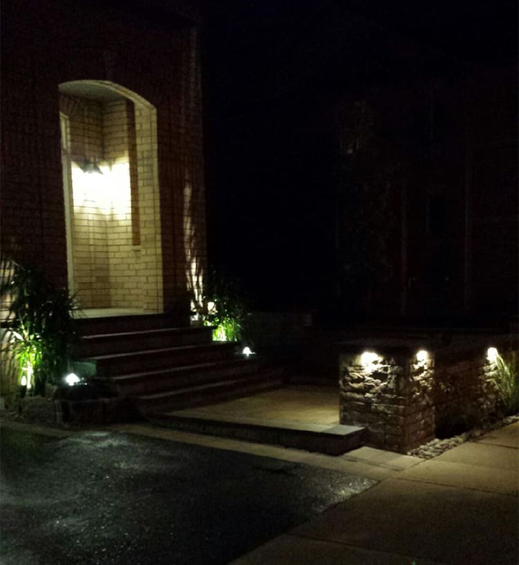 landscape_lighting_milton_landscape_lighting_oakville_ont